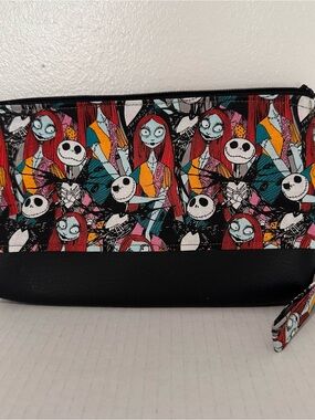 Nightmare Before Xmas Sally n Zip Pouch in Black with Multicolor Character Print